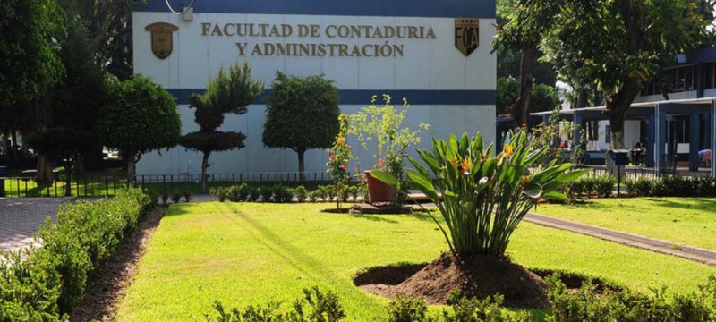 Profesores de Contaduría se unen al proyecto de una Universidad Competitiva