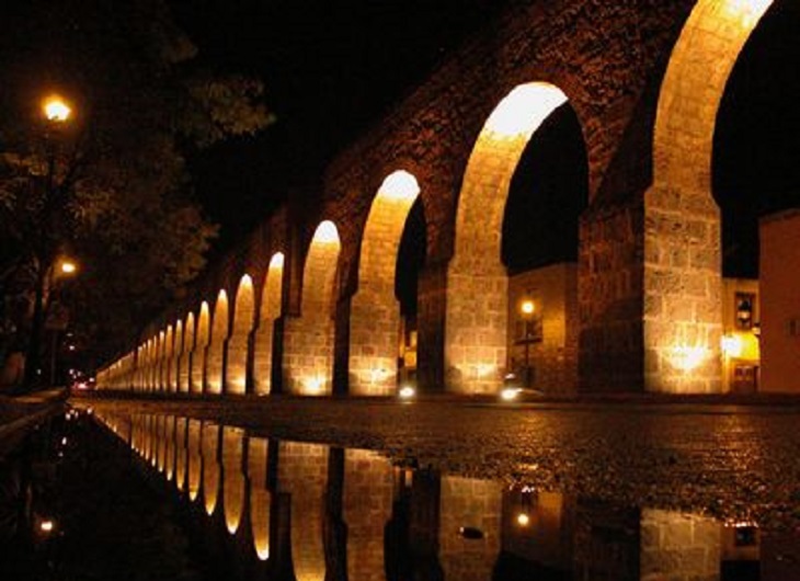 VISUALIZATION AND CHARACTERIZATION OF CHOLESTEROL ADLAYERS ON Au(111) BY STM